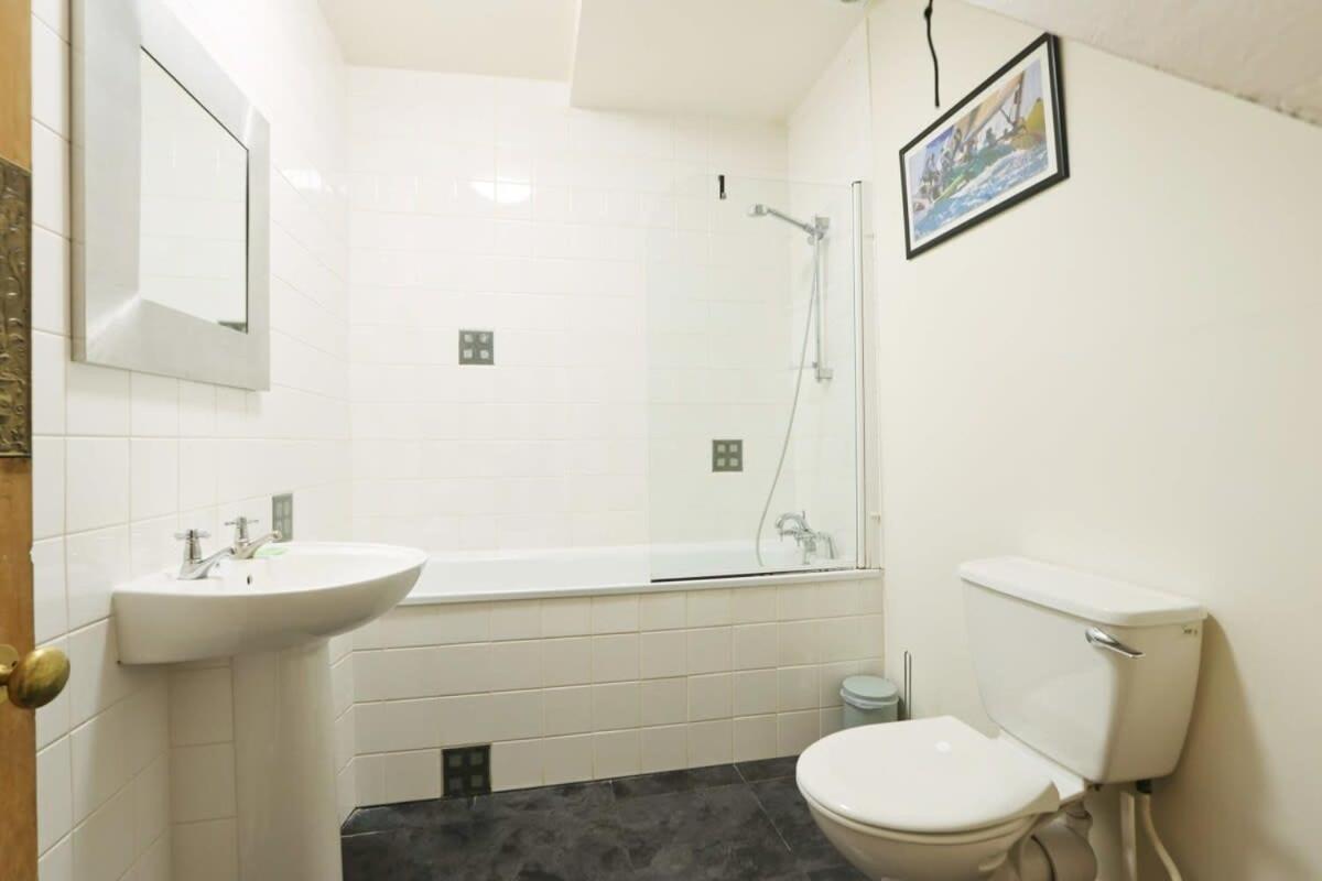Unique & Homely Suite With Own Access Bristol Exterior foto
